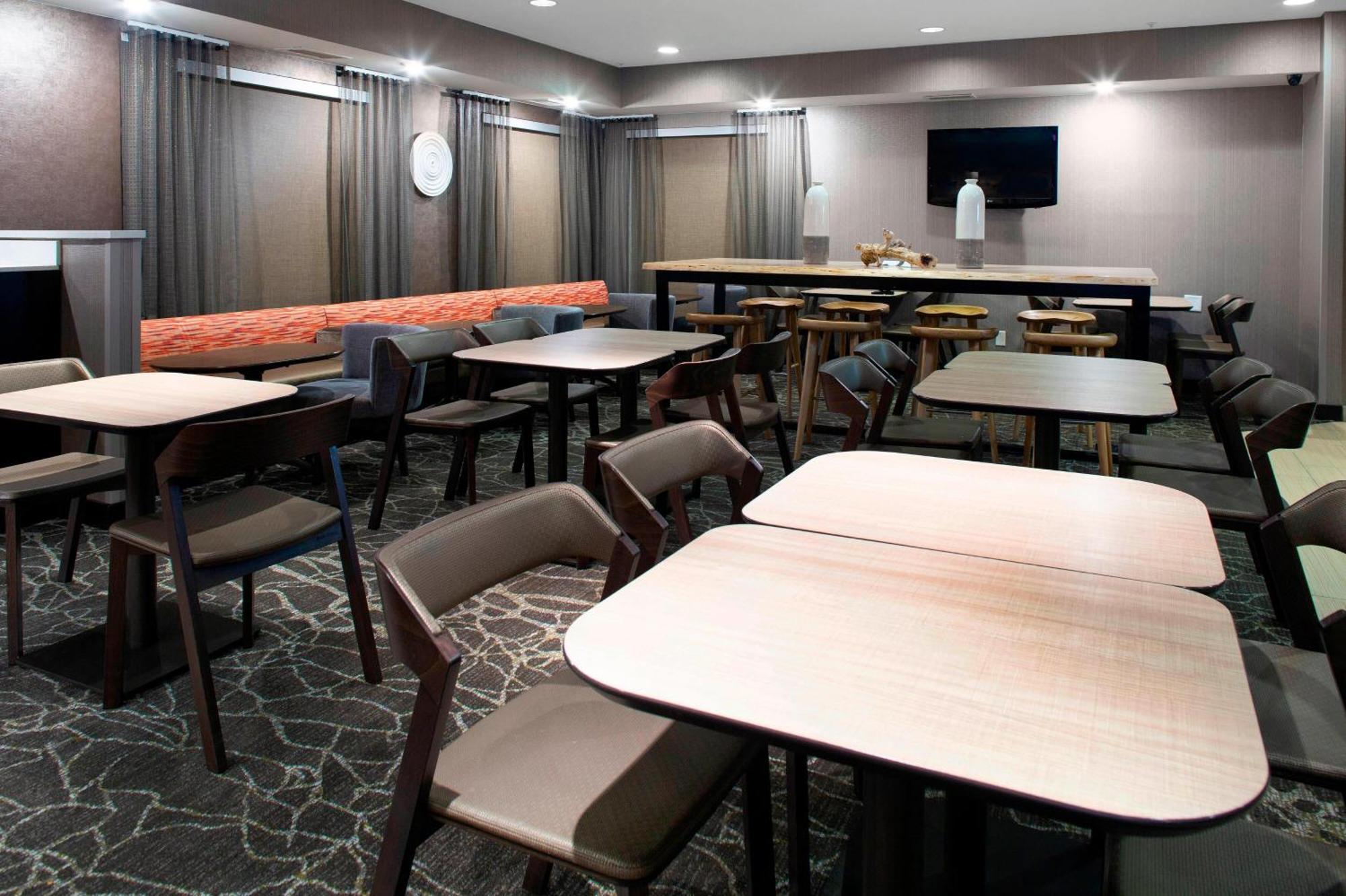 Springhill Suites By Marriott Memphis East Galleria Экстерьер фото