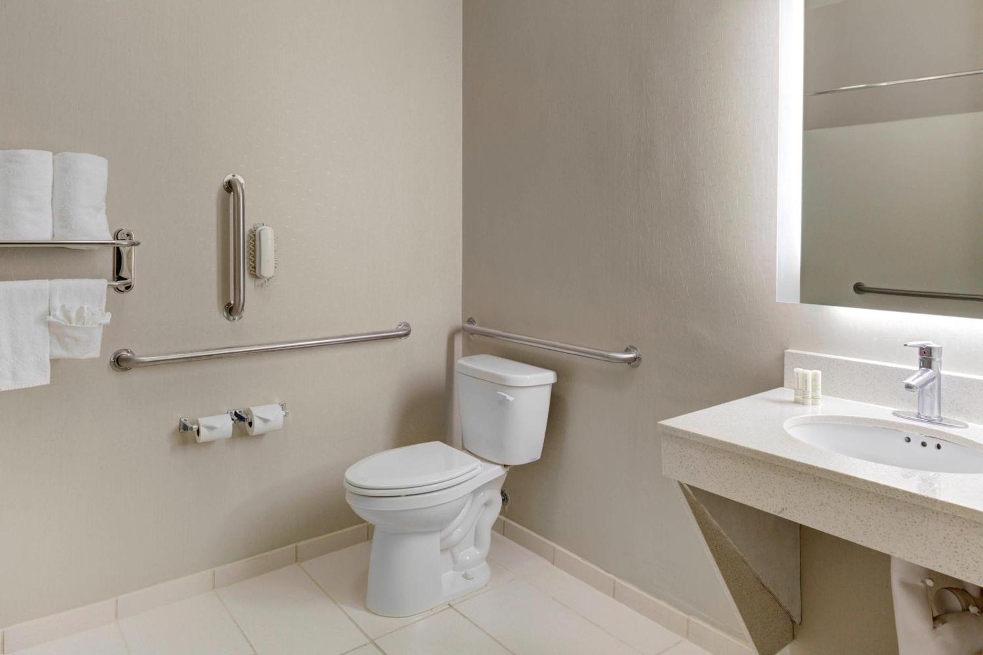 Springhill Suites By Marriott Memphis East Galleria Экстерьер фото
